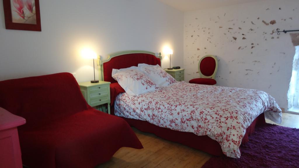 Tiffauges Logis Des Douves Bed & Breakfast エクステリア 写真